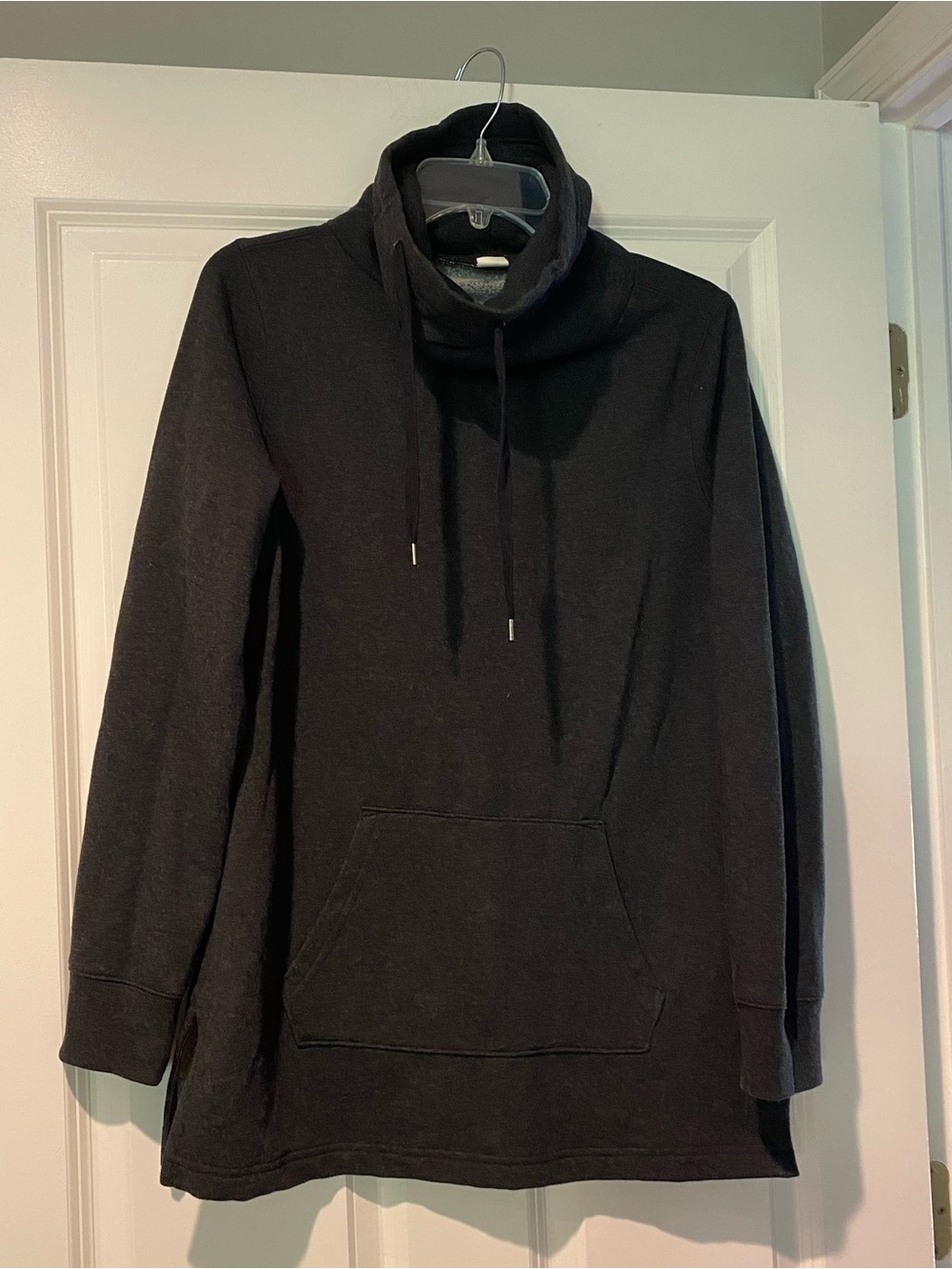 GAP Women’s Black Turtleneck Pullover Sweatshirt Top Sz M